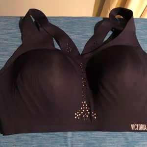 Victoria sport bra